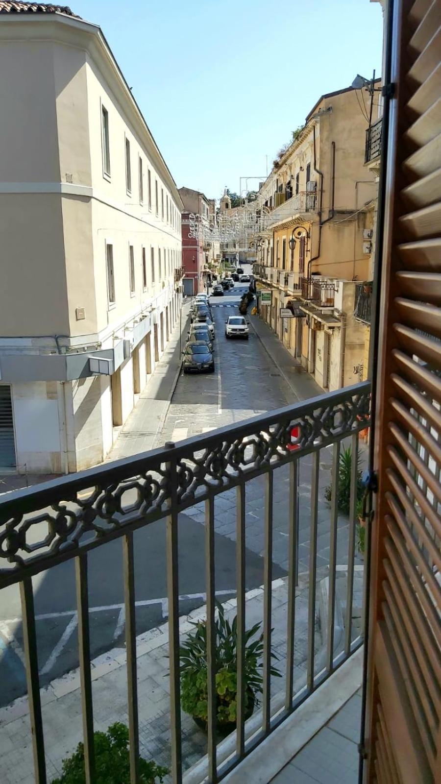 B&B I Viaggi Di Edo Crotone Buitenkant foto