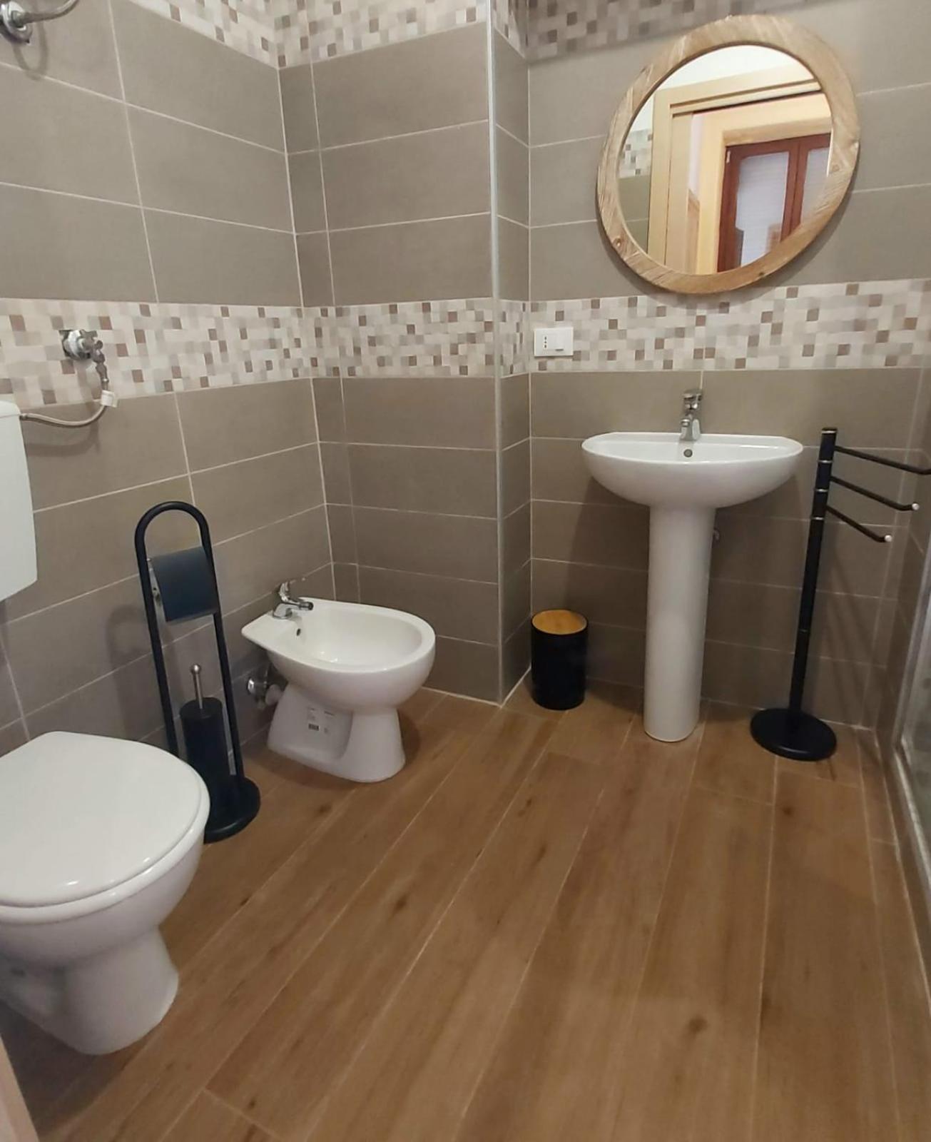 B&B I Viaggi Di Edo Crotone Buitenkant foto